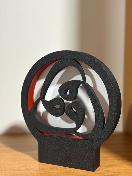 3 Vav, Tevazu ve Kulluğun Sembolü Masa Lambası Siyah